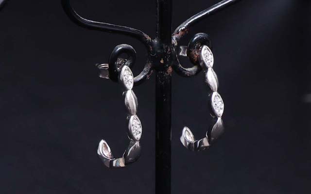 Half Hoop Silver earrings